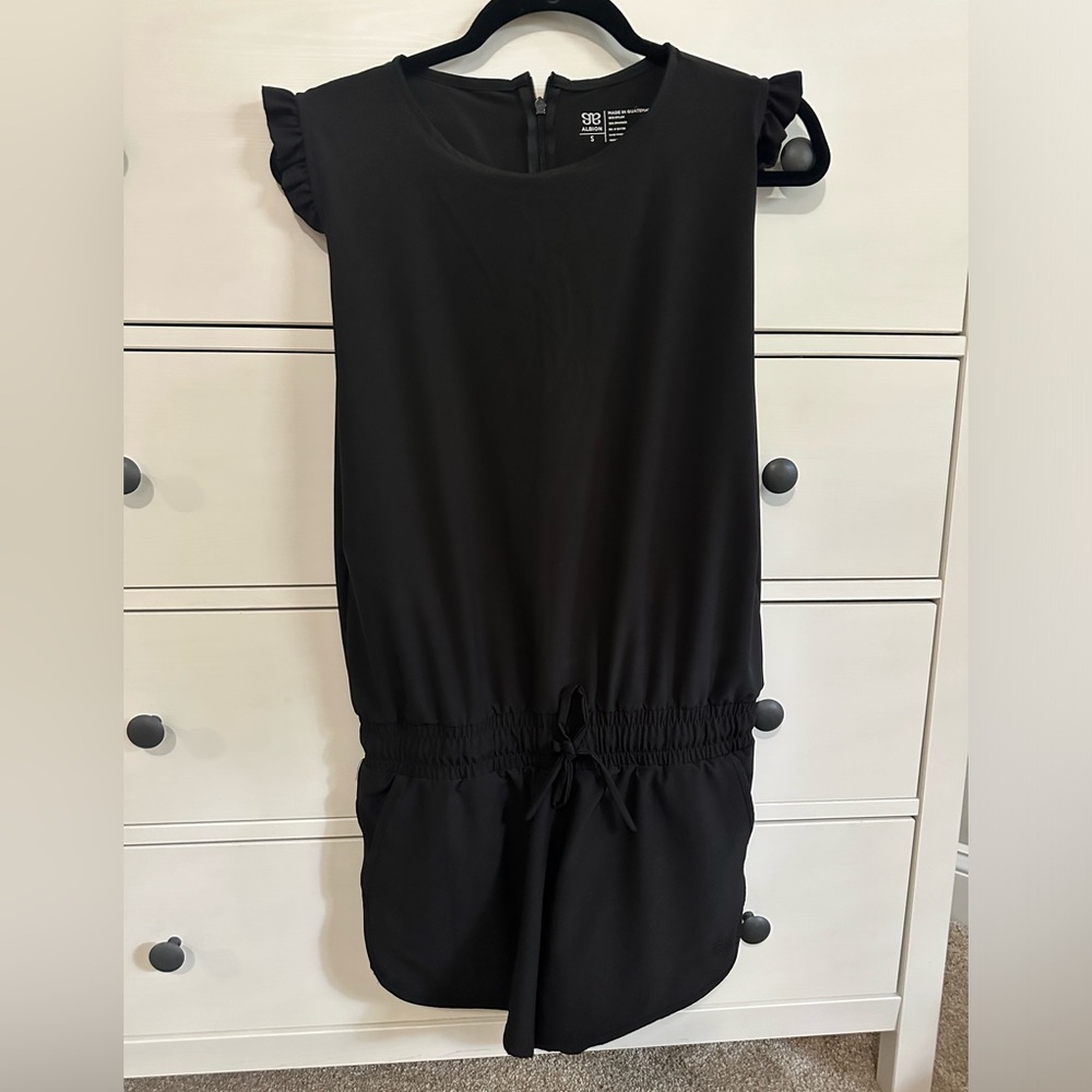 Albion Fit shorts jumper - black - size small
